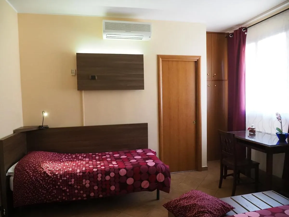 פיאצה ארמרינה Agriturismo Il Drago בית חווה